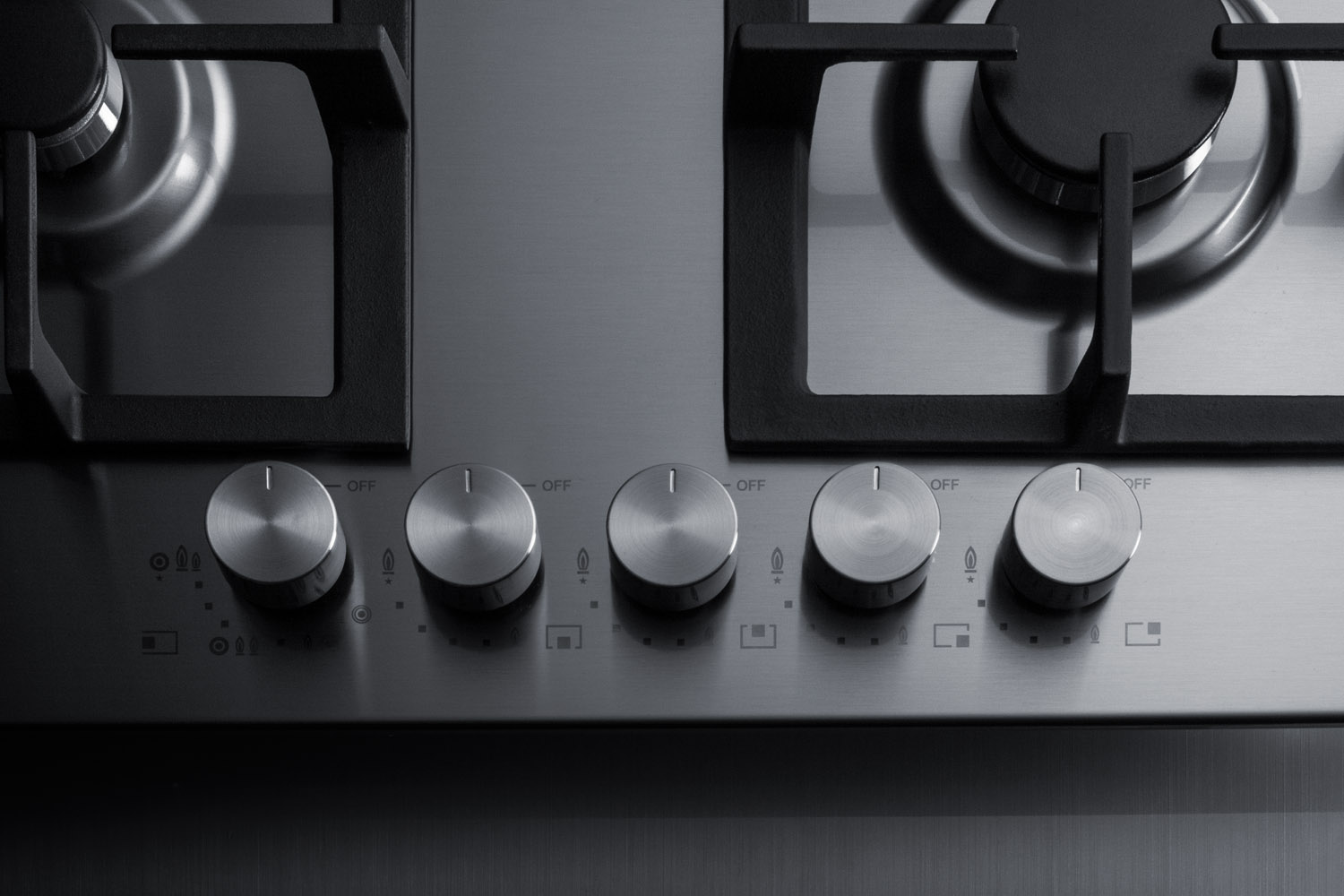 5-burner LP gas cooktop made in Italy with sealed burners, multiple heating outputs, a 304 grade stainless steel surface, and continuous cast iron grates